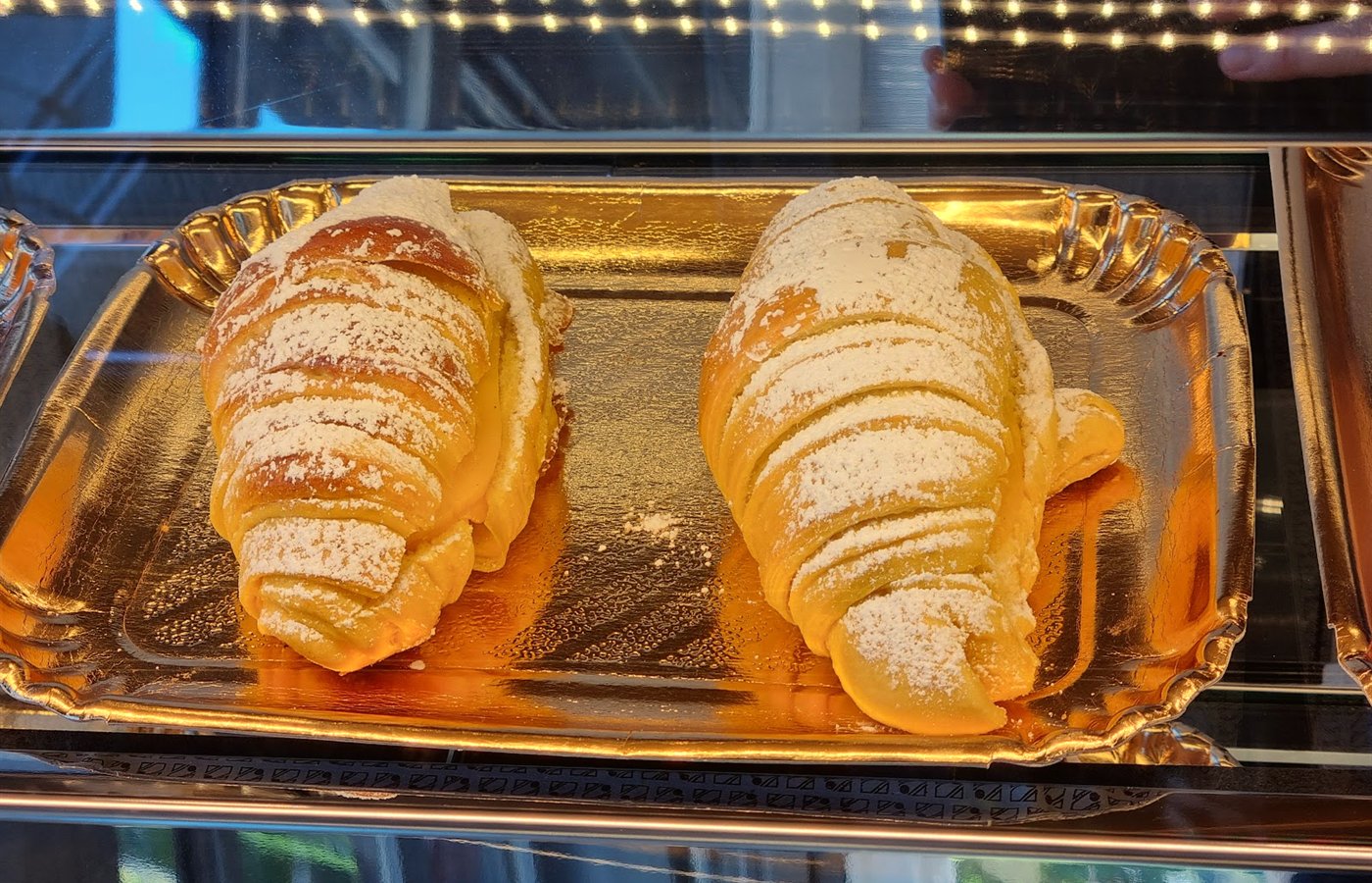 Portuguese croissants dusted with sugar